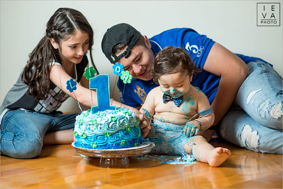 cake-smash-family-photo10